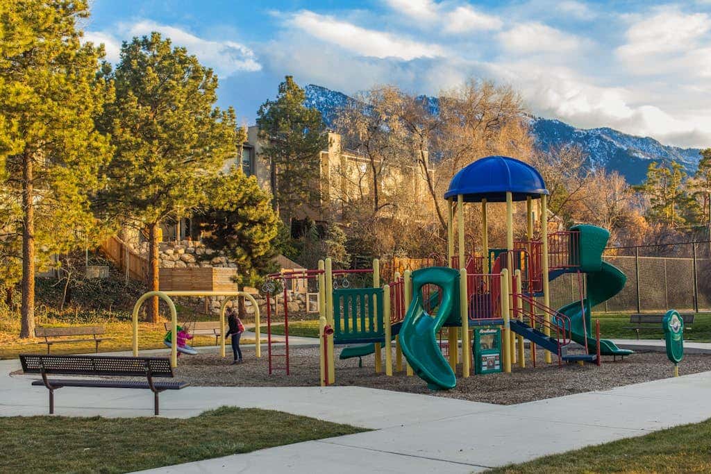 Updated Condo with  Private Hot Tub, Mountain Views, & Gas Grill - Close to Skiing