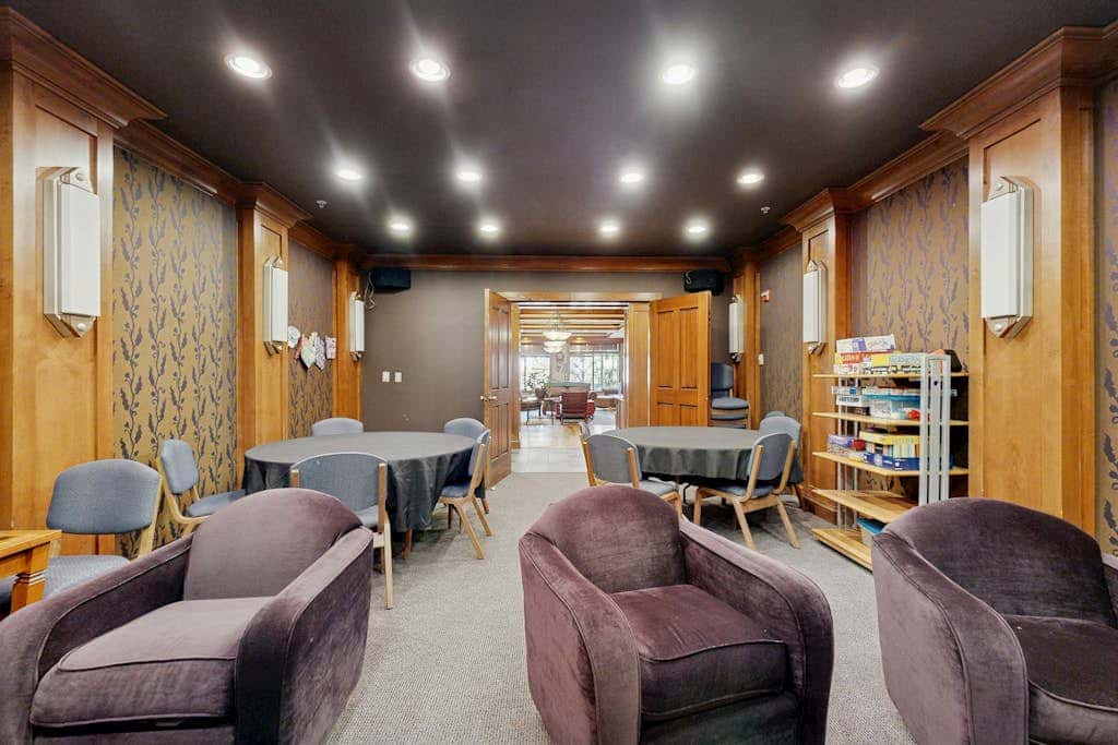 Welcoming Condo with a Shared Hot Tub, Pool and Club Solitude Access
