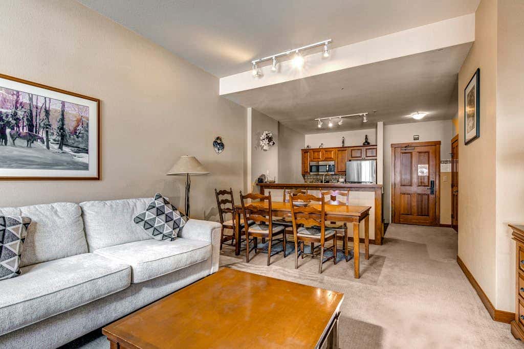 Ski-in - ski-out Powderhorn Condo with Shared Hot Tubs, a Pool & Gym at Club Solitude