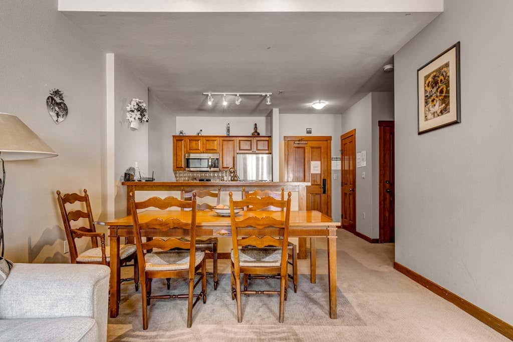 Ski-in - ski-out Powderhorn Condo with Shared Hot Tubs, a Pool & Gym at Club Solitude