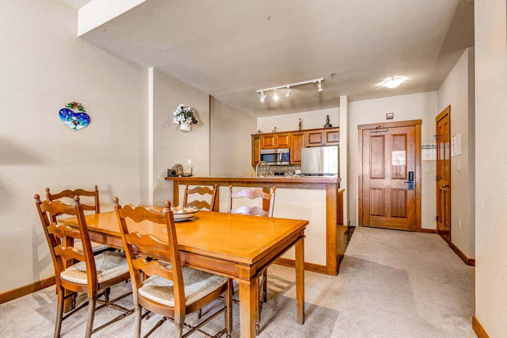 Ski-in - ski-out Powderhorn Condo with Shared Hot Tubs, a Pool & Gym at Club Solitude