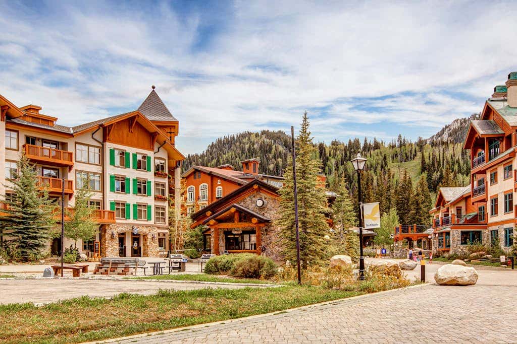 Ski-in - ski-out Powderhorn Condo with Shared Hot Tubs, a Pool & Gym at Club Solitude