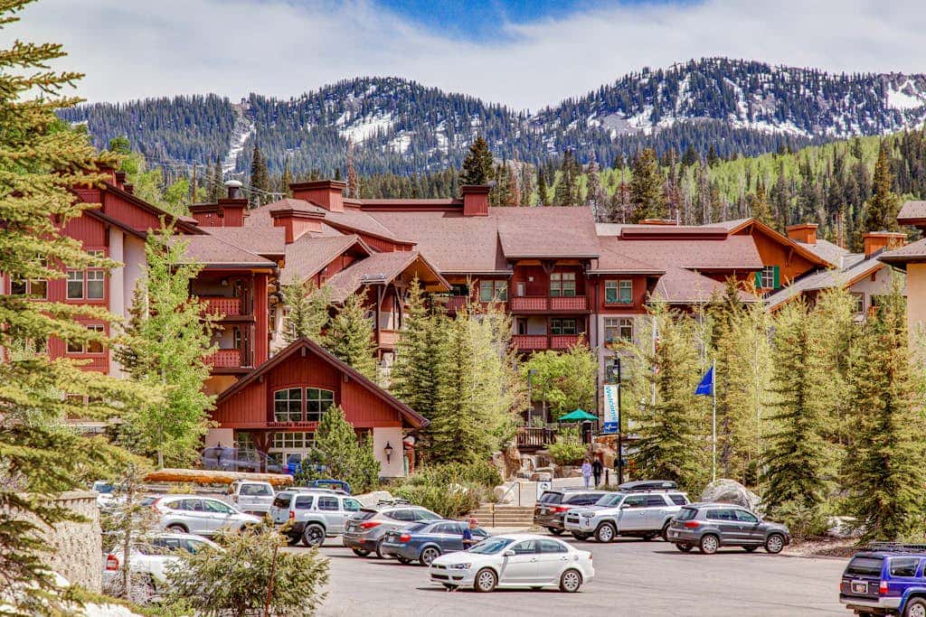 Ski-in - ski-out Powderhorn Condo with Shared Hot Tubs, a Pool & Gym at Club Solitude