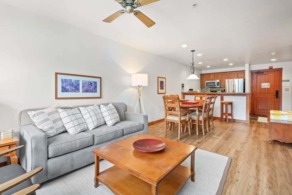 Ski-In/Out Condo with Ski Views with Shared Pool, Hot Tub & Sauna
