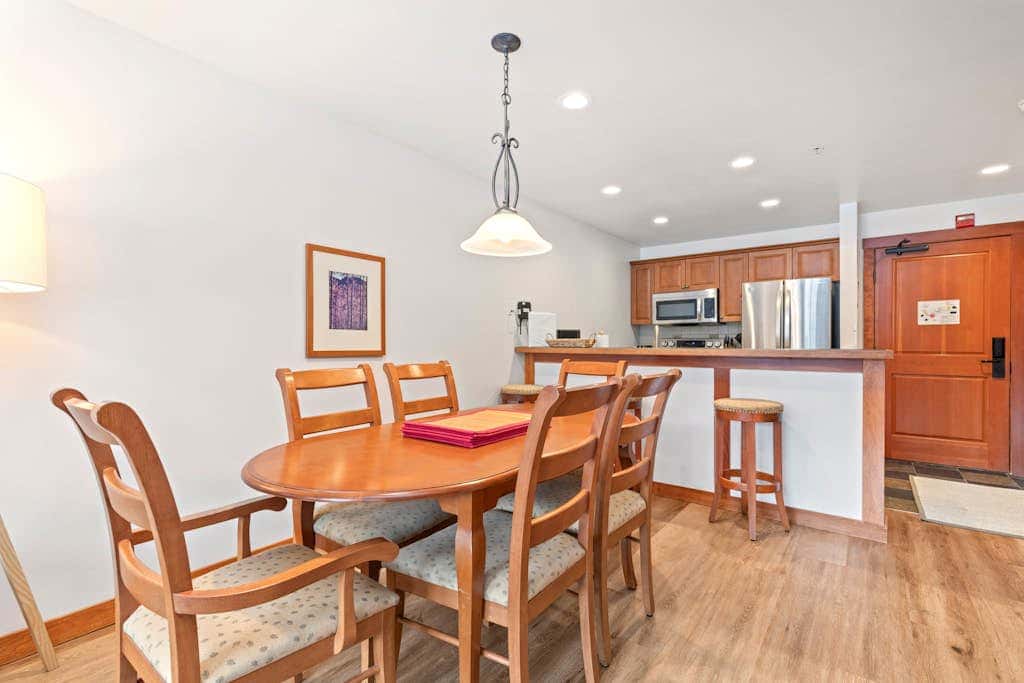 Ski-In/Out Condo with Ski Views with Shared Pool, Hot Tub & Sauna