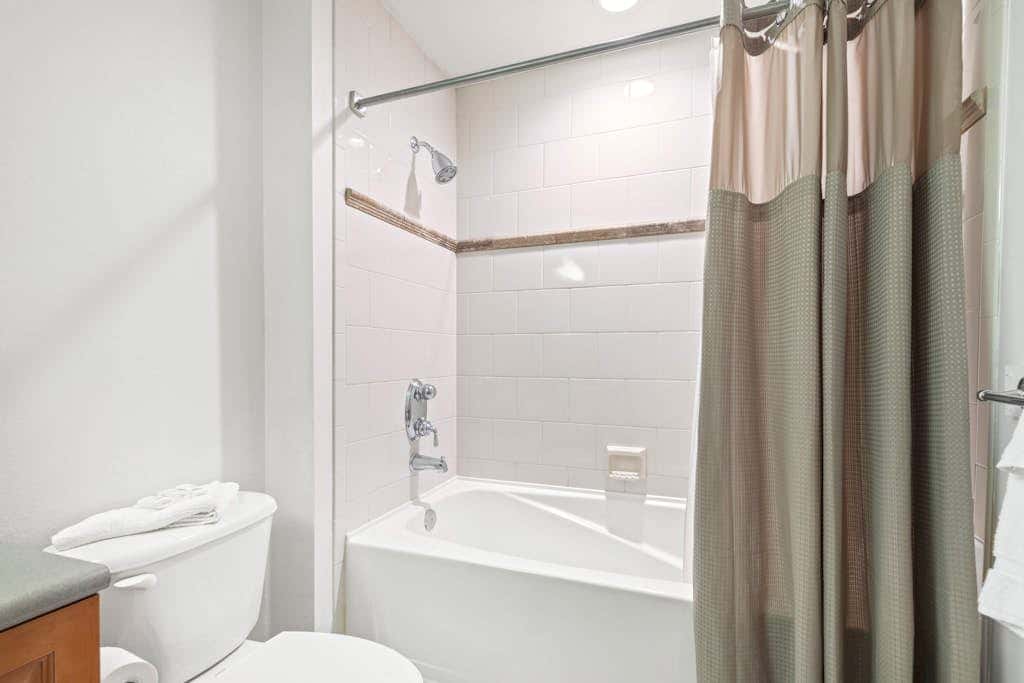 Ski-In/Out Condo with Ski Views with Shared Pool, Hot Tub & Sauna