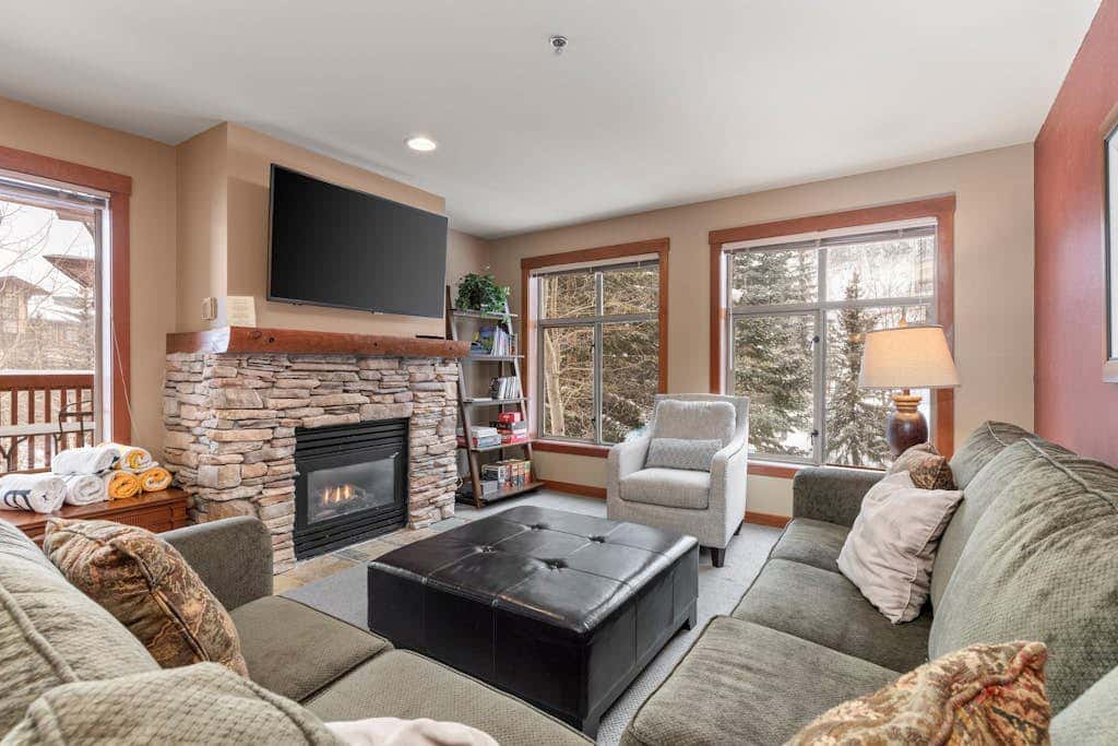 Ski-in - ski-out condo with access to Club Solitude - pools, hot tubs, & more