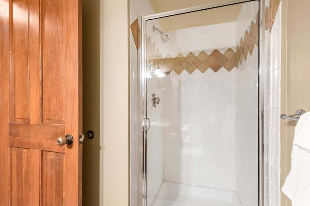 Ski-in - ski-out condo with access to Club Solitude - pools, hot tubs, & more