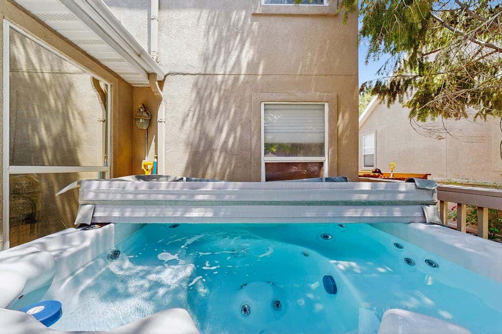 Quiet & spacious townhome with  a private hot tub & great views - close to skiing