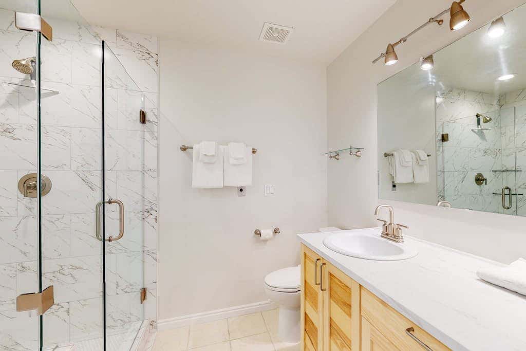 Stylish Ski Retreat with  a Gas Fireplace, Fast WiFi, Private Hot Tub, & Patio