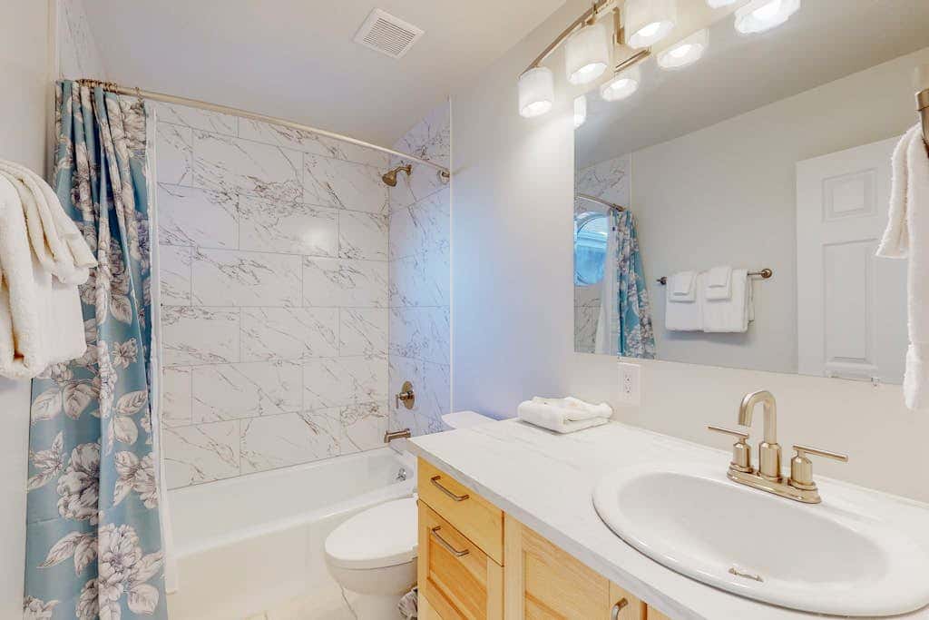 Stylish Ski Retreat with  a Gas Fireplace, Fast WiFi, Private Hot Tub, & Patio