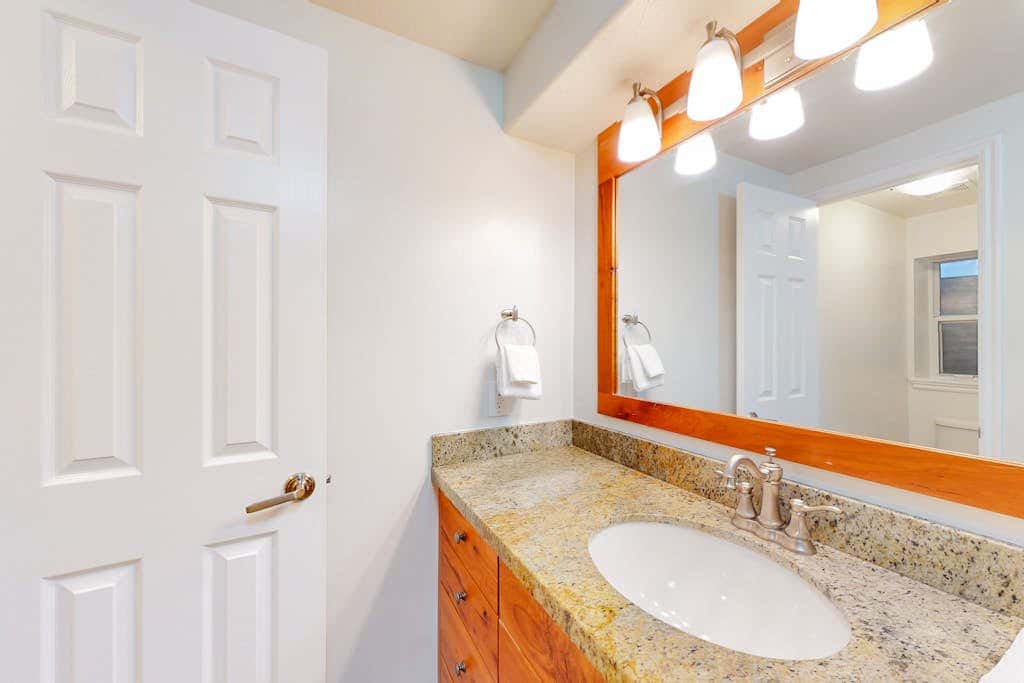 Stylish Ski Retreat with  a Gas Fireplace, Fast WiFi, Private Hot Tub, & Patio