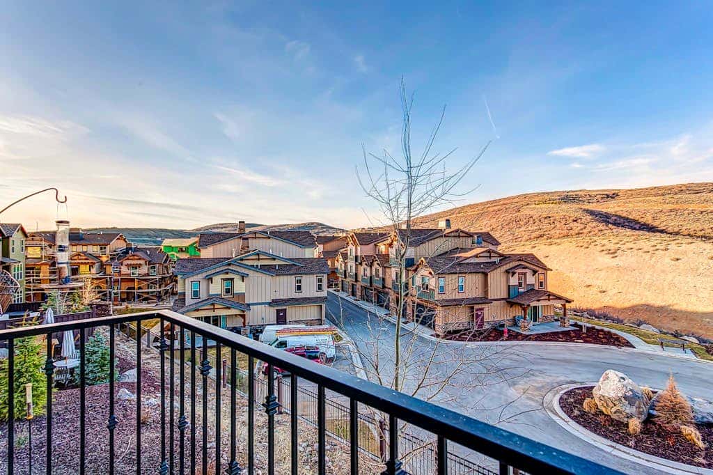 Home with  fireplace, private hot tub, shared pool, game and fitness facilities