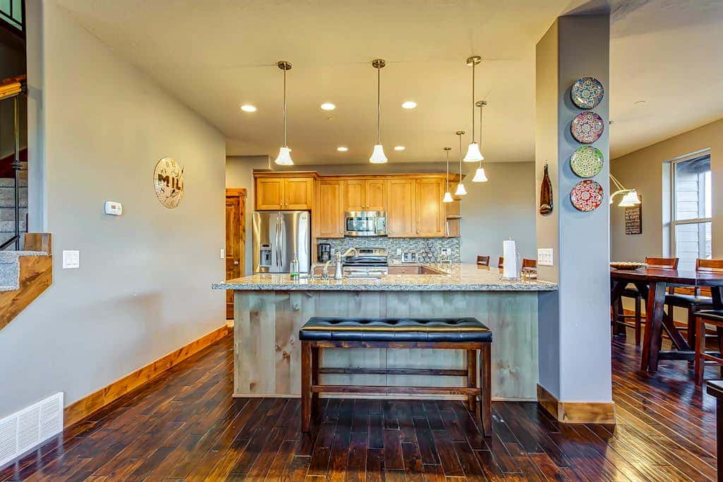 Home with  fireplace, private hot tub, shared pool, game and fitness facilities