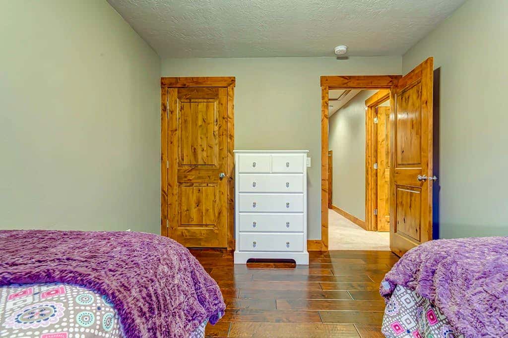 Home with  fireplace, private hot tub, shared pool, game and fitness facilities