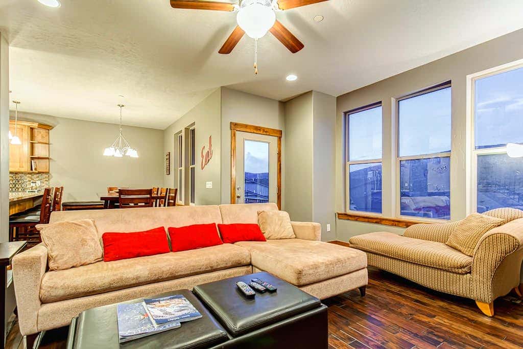 Home with  fireplace, private hot tub, shared pool, game and fitness facilities