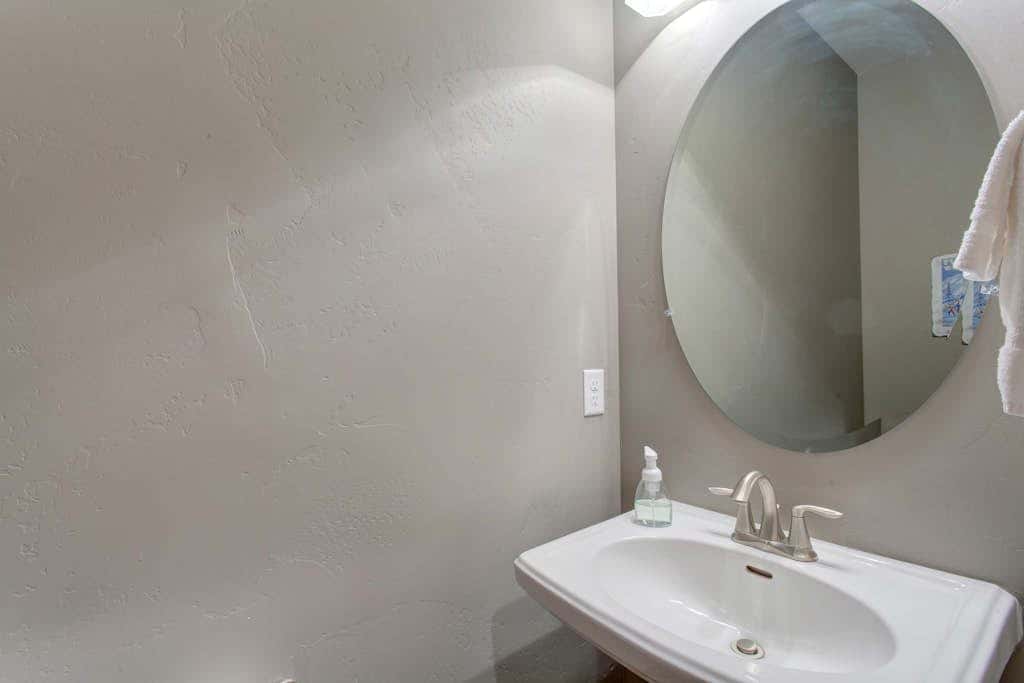 Home with  fireplace, private hot tub, shared pool, game and fitness facilities