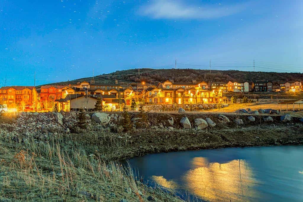 Home with  fireplace, private hot tub, shared pool, game and fitness facilities