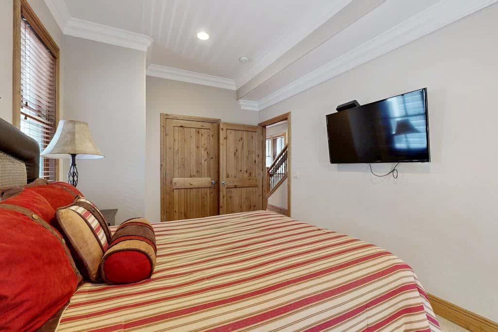 Home with Private Hot Tub, Mountain Views, & Resort Attractions