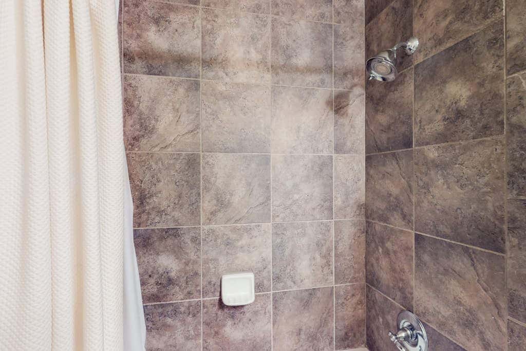 Fantastic home with fireplace, private hot tub, central AC, and pool access