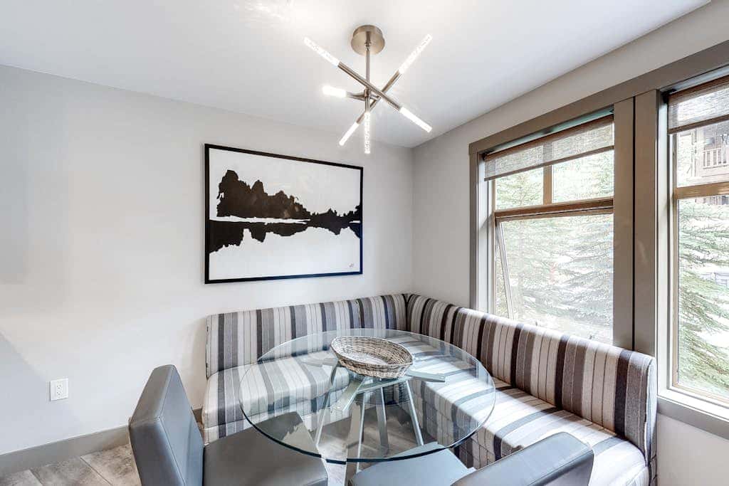 Warm & Welcoming Condo with Free WiFi, Access to Pools, Hot Tubs