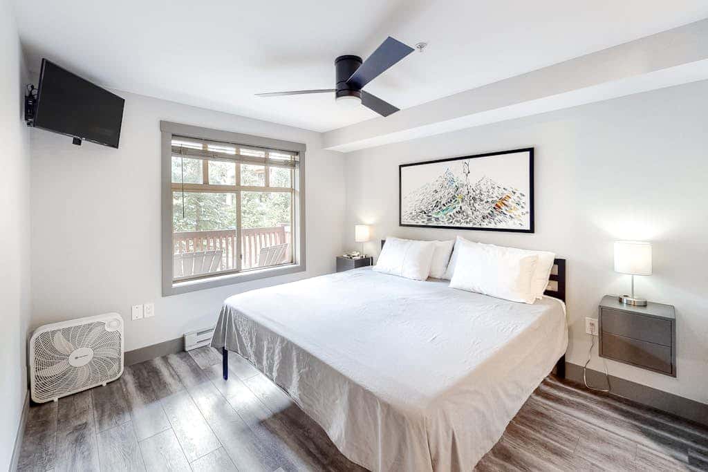 Warm & Welcoming Condo with Free WiFi, Access to Pools, Hot Tubs