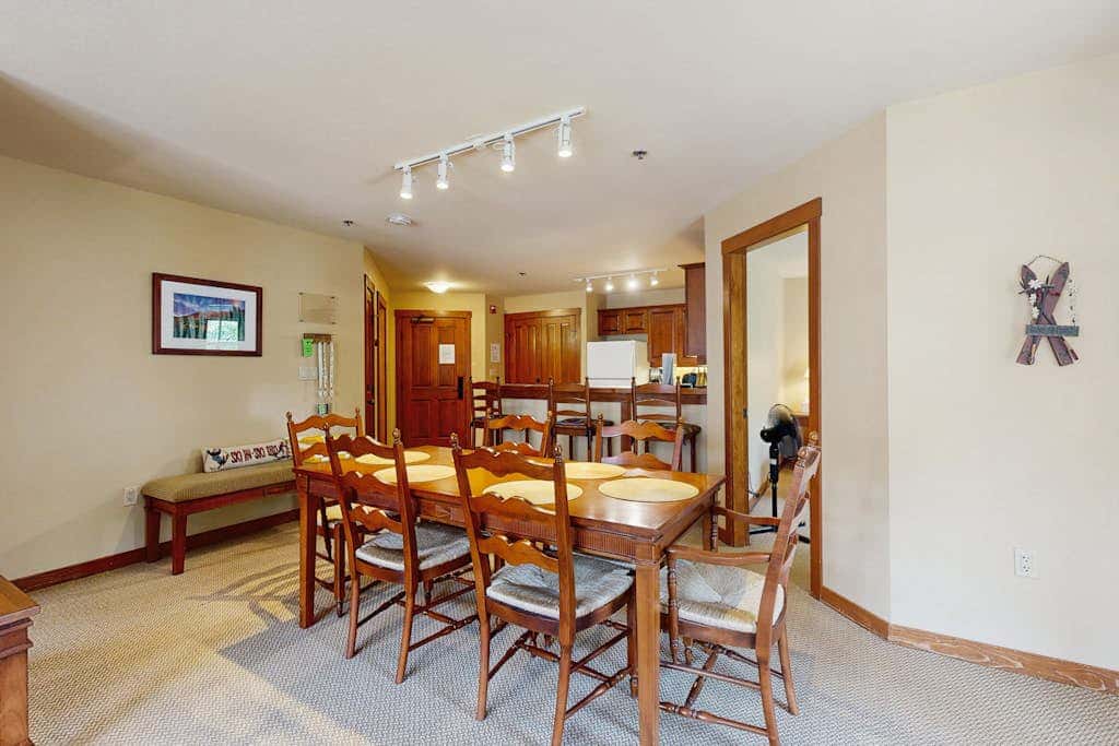 Ski-In/Out Condo with Mountain Views & Resort Amenities