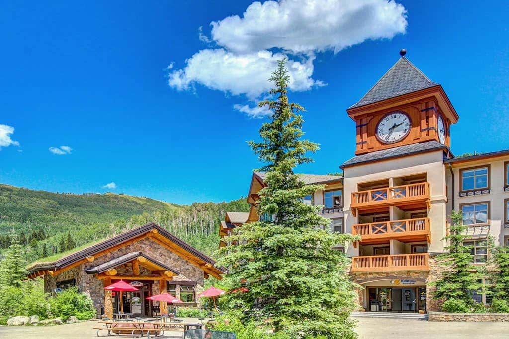 Ski-In/Out Condo with Mountain Views & Resort Amenities