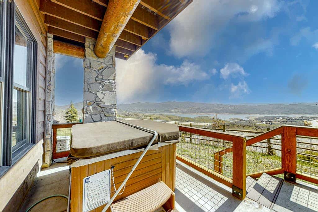 ski-in - ski-out Deer Valley - Jordanelle family lodge with private hot tub
