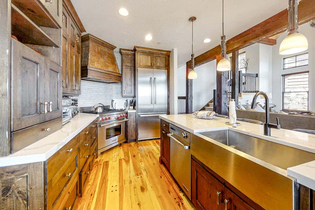 ski-in - ski-out Deer Valley - Jordanelle family lodge with private hot tub