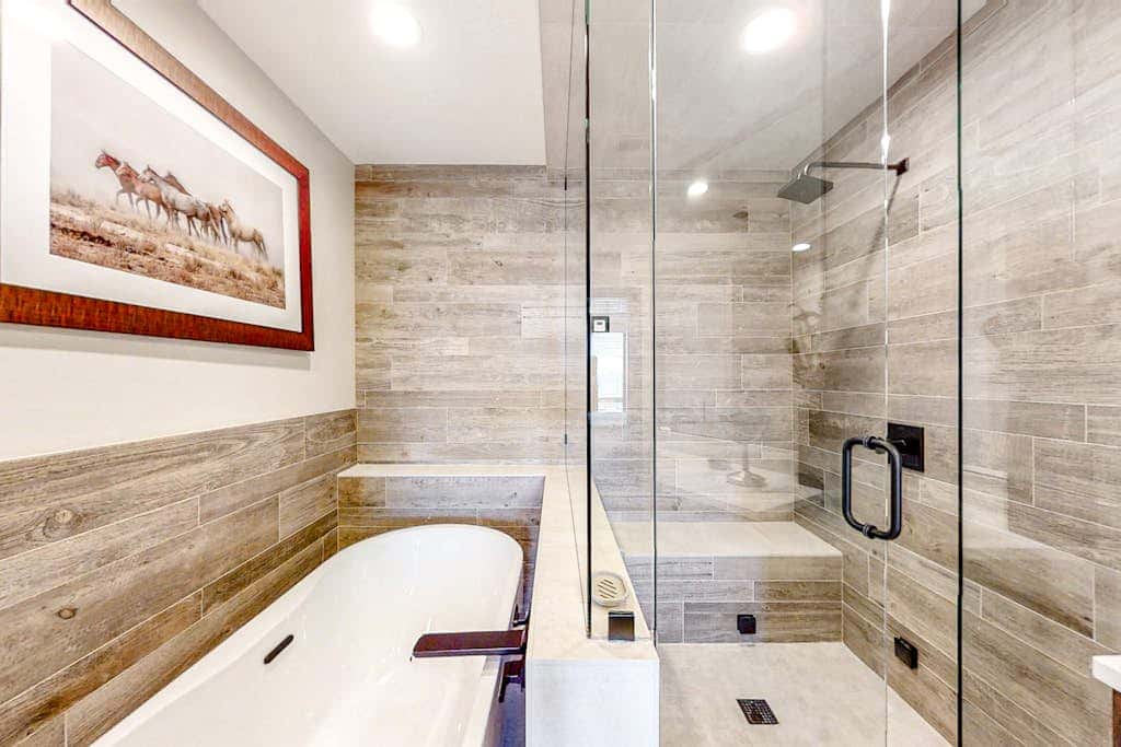 ski-in - ski-out Deer Valley - Jordanelle family lodge with private hot tub