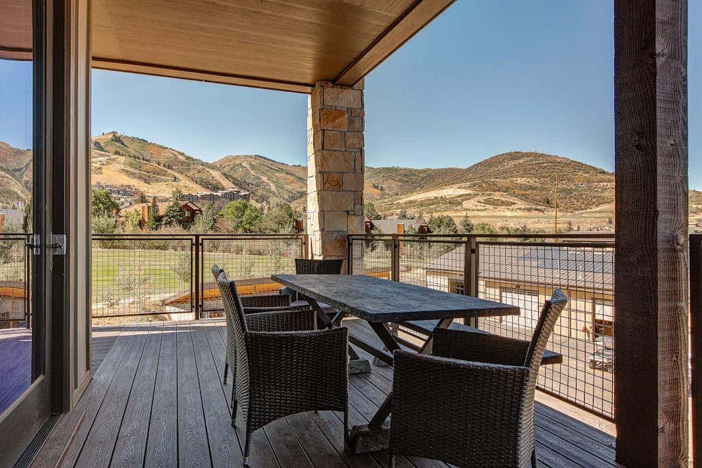 Luxury condo with large deck, pool/hot tub, walk to ski access