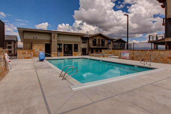 Blackstone Retreat 2-D