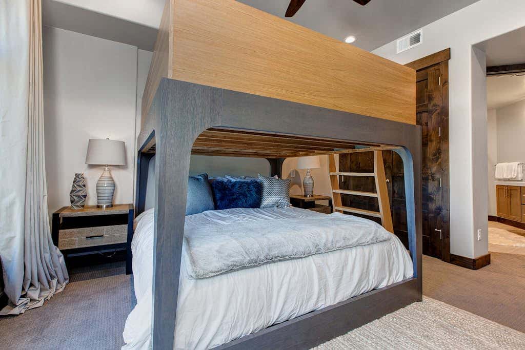 Luxury condo with large deck, pool/hot tub, walk to ski access
