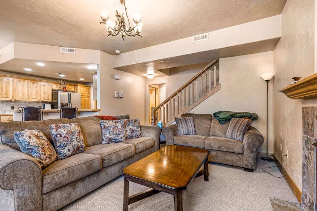 Spacious family condo with  jetted tub, ideal location, & free WiFi