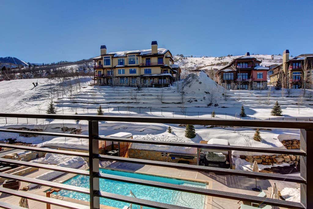 All-Suite Ski-In, Ski-Out Penthouse - Pool, Hot Tub & Mountain-View Balcony