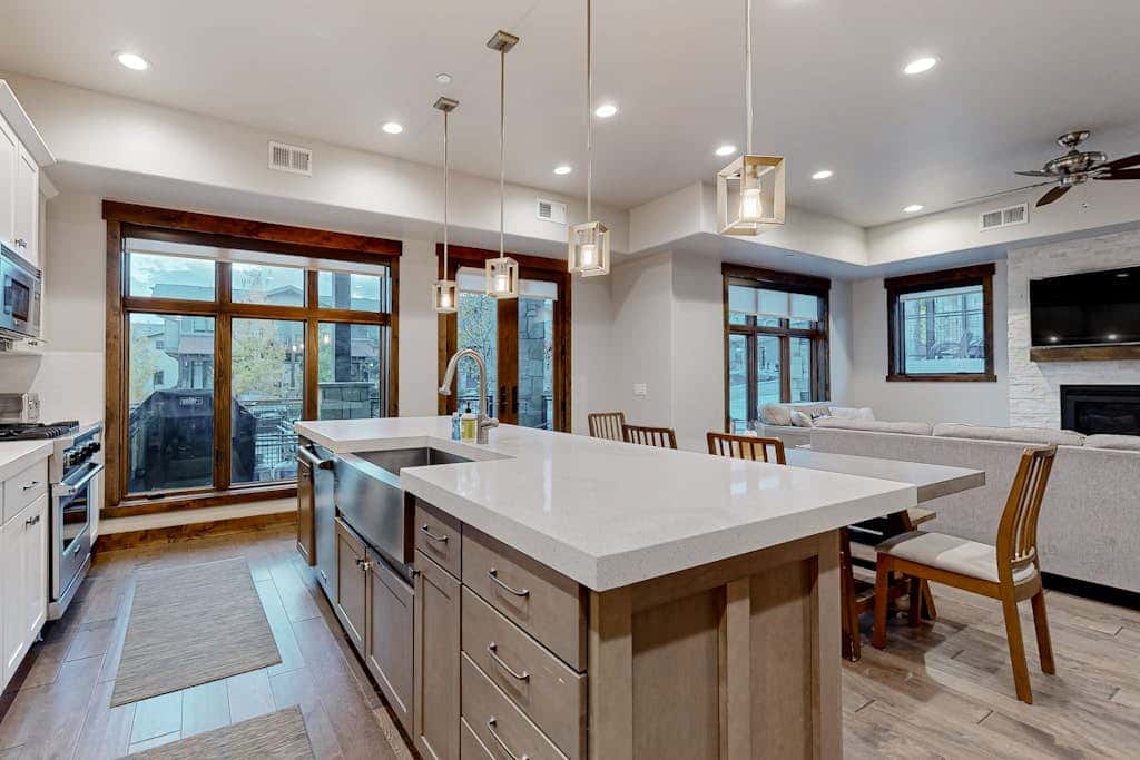 Brand-New Home w/ Outdoor Heated Pool & Hot Tub - Just Minutes to Slopes