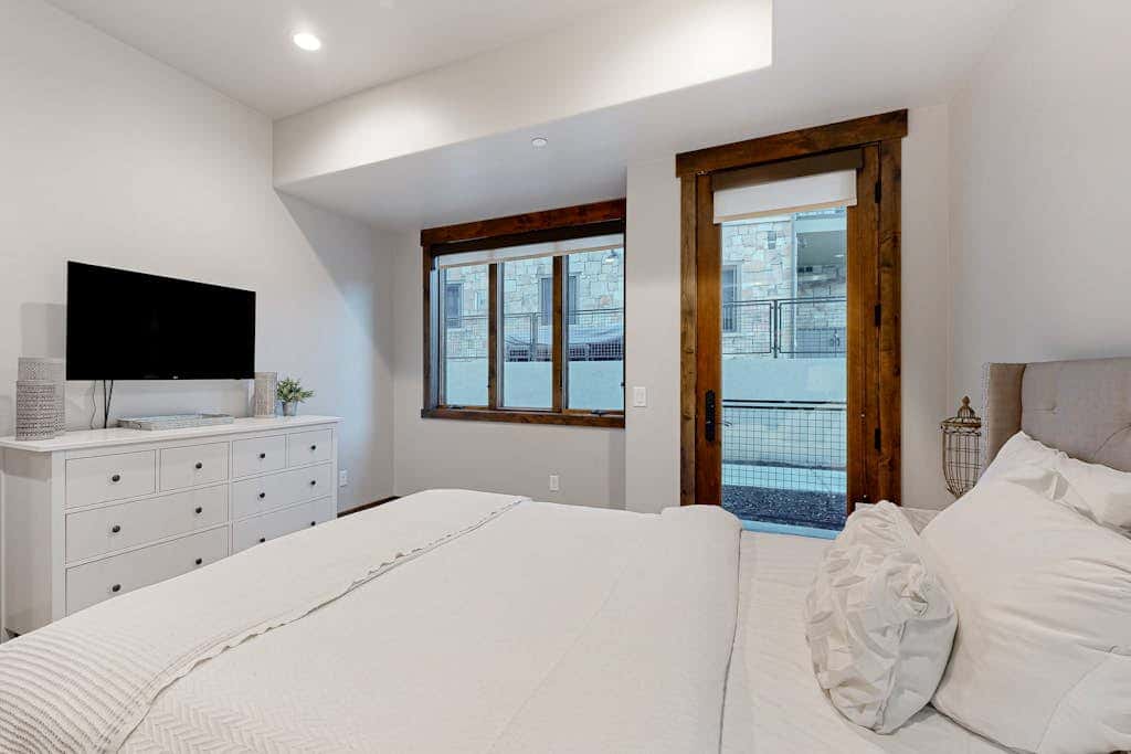 Brand-New Home w/ Outdoor Heated Pool & Hot Tub - Just Minutes to Slopes