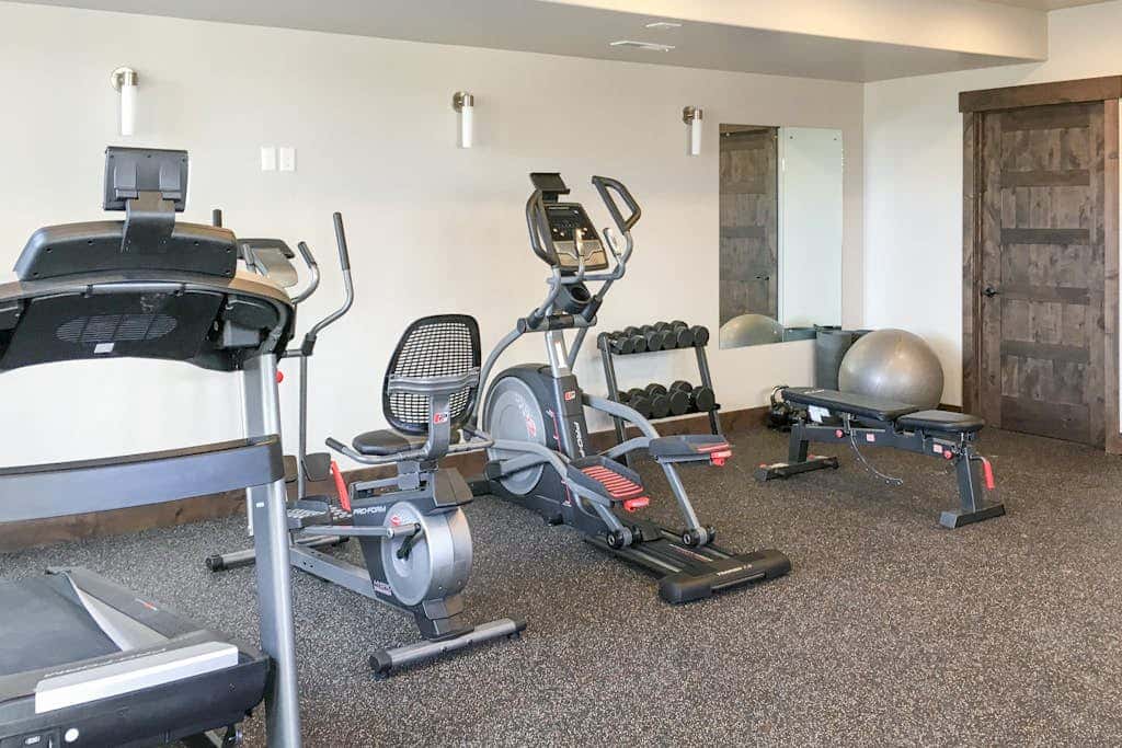 Brand-New Home w/ Outdoor Heated Pool & Hot Tub - Just Minutes to Slopes