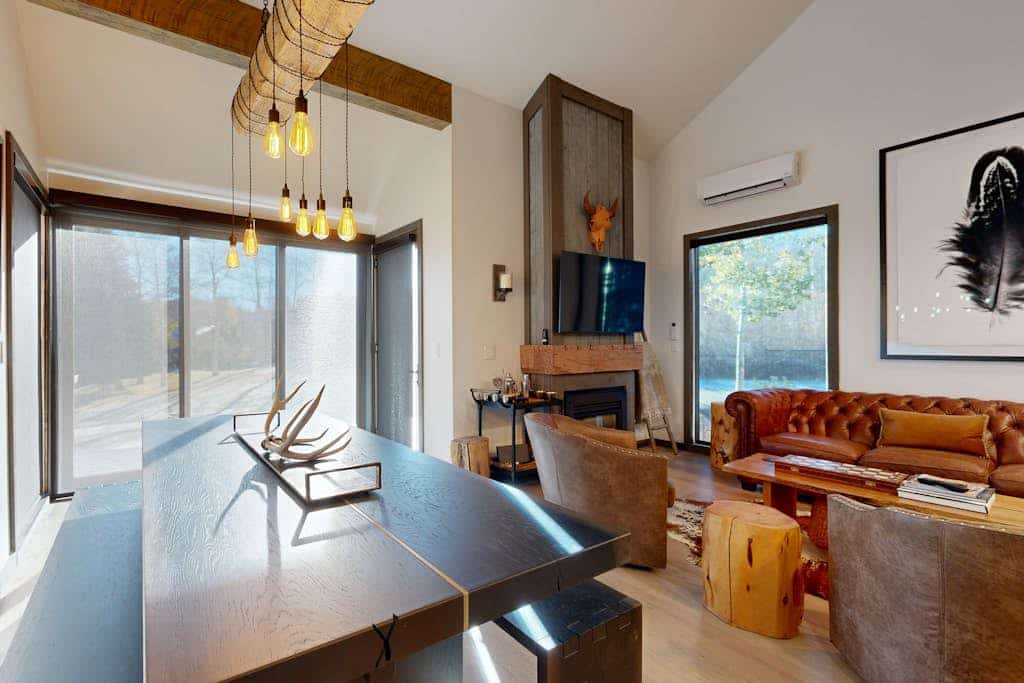 Lavish alpine escape with pool & hot tub - walk to lifts, dining & shops