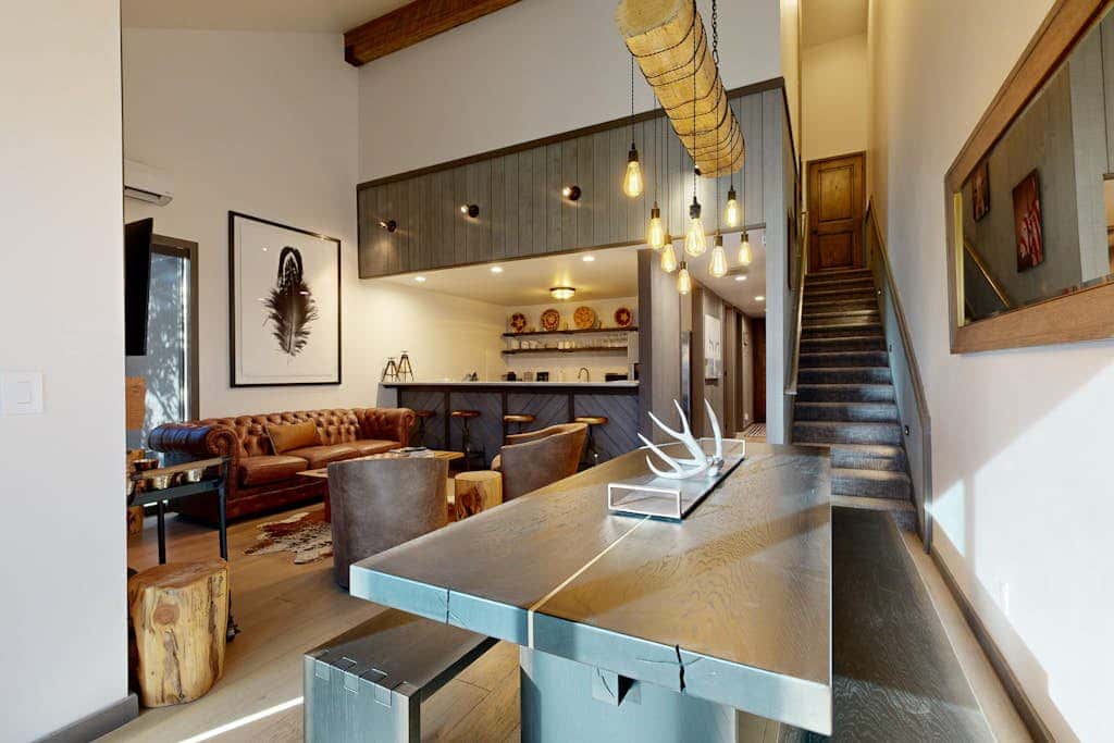 Lavish alpine escape with pool & hot tub - walk to lifts, dining & shops