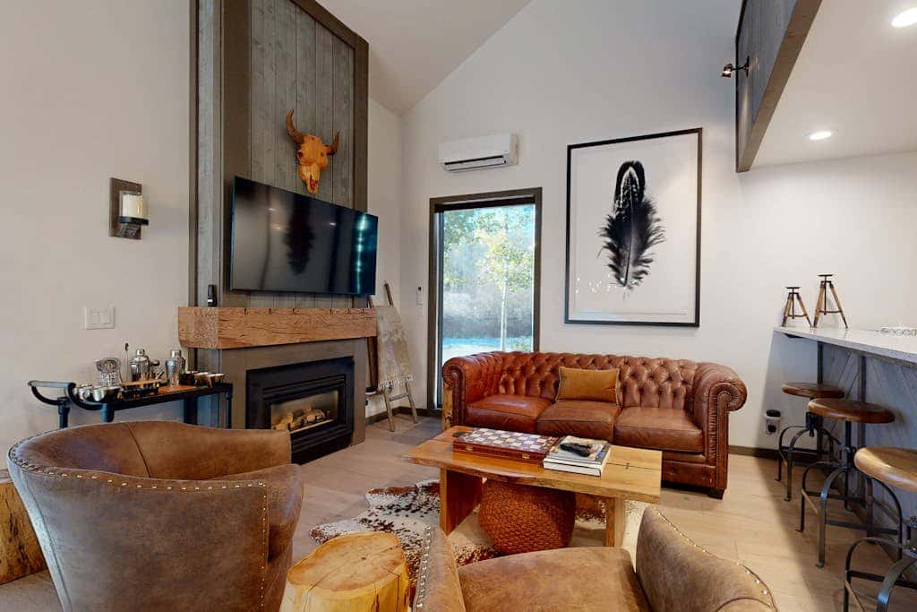 Lavish alpine escape with pool & hot tub - walk to lifts, dining & shops
