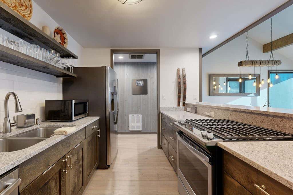 Lavish alpine escape with pool & hot tub - walk to lifts, dining & shops