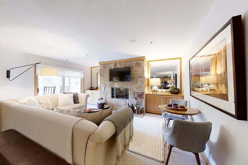 Relaxing Condo with  Heated Pool - Near Slopes & Historic Main Street