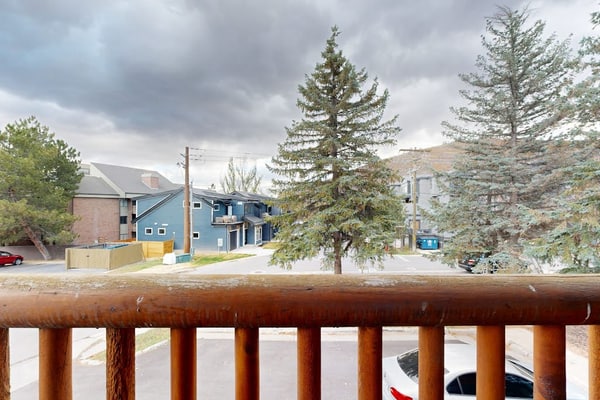 Powder Pointe Condominiums 105A