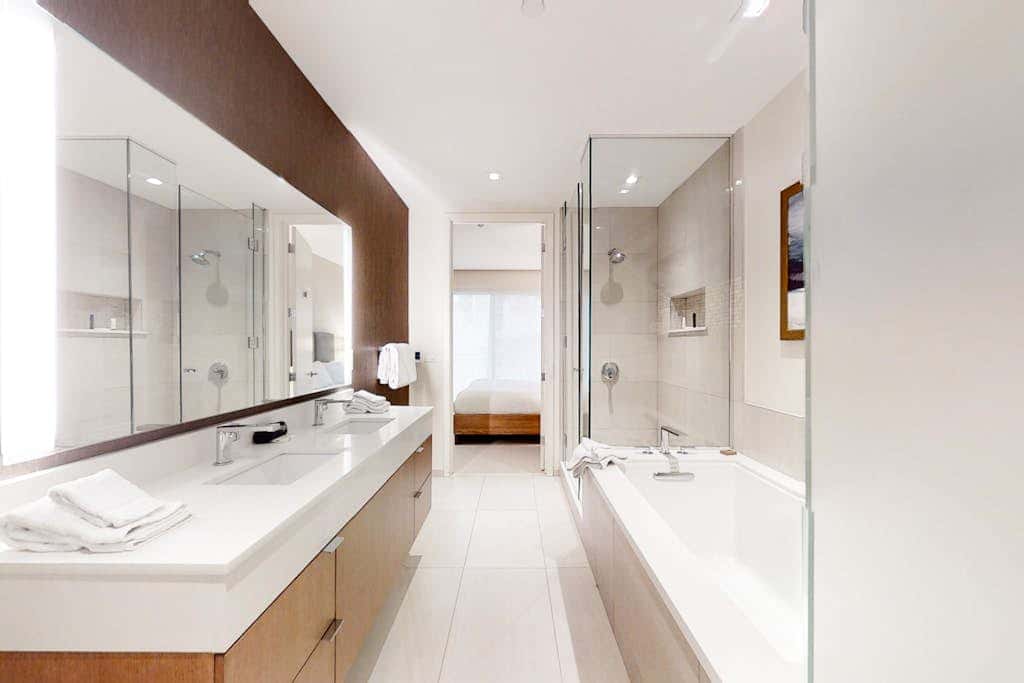 All-Suite Ski-In,Ski-Out Haven with Lavish Interior, Heated Pool & 2 Hot Tubs