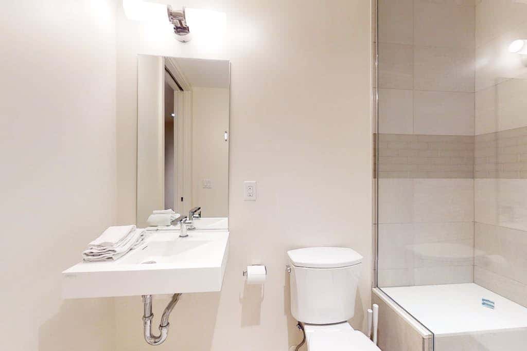 All-Suite Ski-In,Ski-Out Haven with Lavish Interior, Heated Pool & 2 Hot Tubs