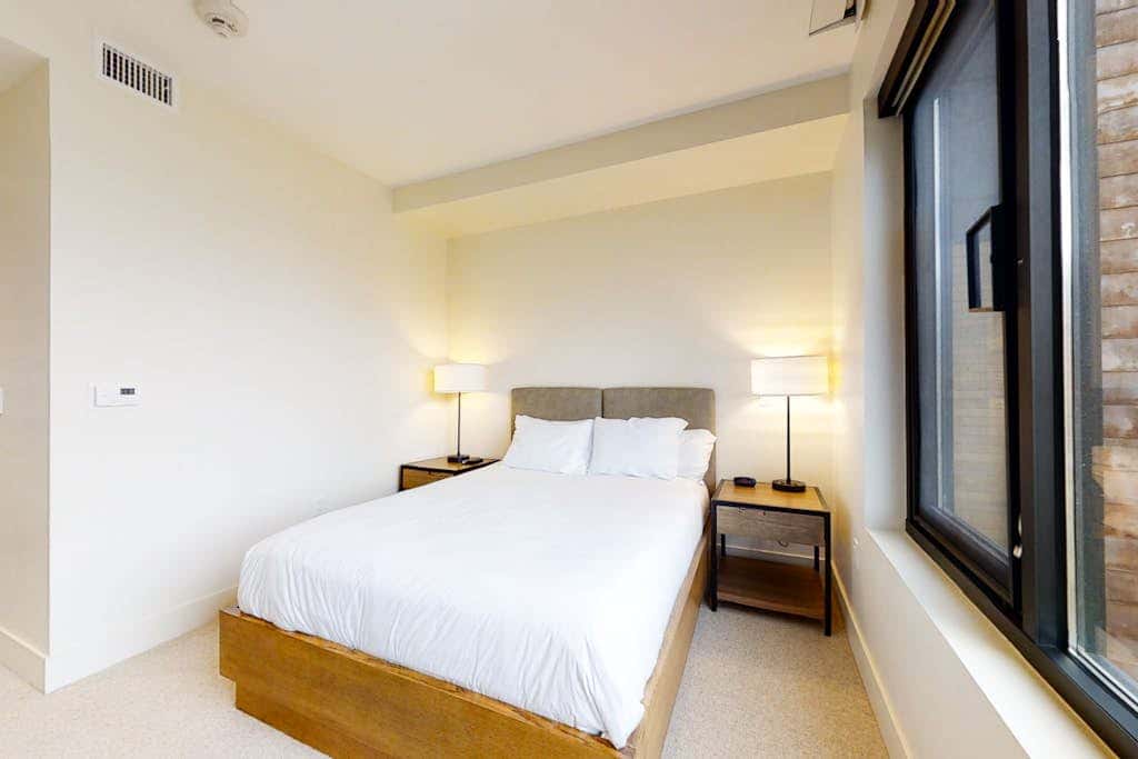 All-Suite Ski-In,Ski-Out Haven with Lavish Interior, Heated Pool & 2 Hot Tubs