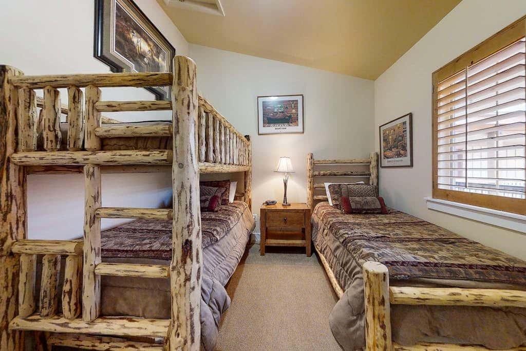 Bear Hollow Village Townhouse with  Community Pool - Ski the Slopes