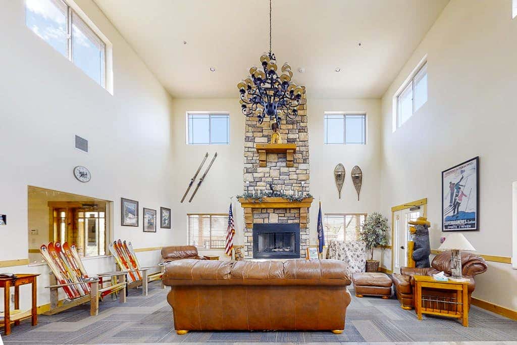 Bear Hollow Village Townhouse with  Community Pool - Ski the Slopes